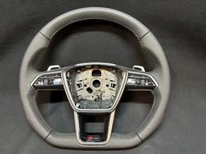 Audi RS6 4K C8 Volante IN Pelle Forati Piatto 4K0419091BJ Nuovo - Picture 1 of 5