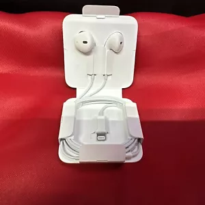 Apple Earpods OEM Earbud Headphones Wired - Lightning Connector New Never Used - Picture 1 of 5