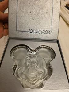 VINTAGE DISNEY MICKEY MOUSE KOPF KLARGLAS 4" BRIEFBESCHWERER OVP & ETIKETT! - Bild 1 von 5