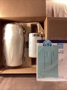 Amway Geniune OEM E-84 Water Filter System W/ OEM E-84 Replacement Filter NEW! - Picture 1 of 7
