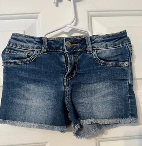 GIRL'S JEANS SHORTS BLUE SIZE 5, 6 - Picture 1 of 14