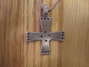 Medieval cross pendent (b) - Picture 1 of 1