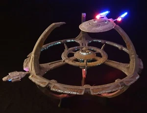 LED Beleuchtungsset für Star Trek - DS9 Deep Space Nine 1/3500 AMT Bausatz - Bild 1 von 4