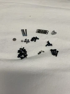 APPLE macbook pro A1278 2010 SCREWS - Picture 1 of 1