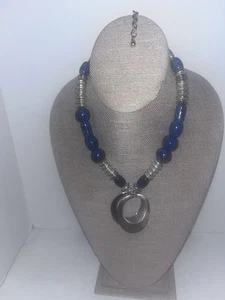 "Collar Chicos colgante tono plateado cuentas de piedra azul 20""" - Imagen 1 de 7