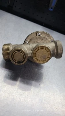 Watts LF25AUB-Z3 Pressure Reducing Valve - 1” 25_50PSI no unions - Image 1 of 4