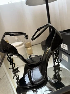 Size 38 Saint Laurent Opyum 110 YSL Logo Heel Sandals Black Hardware Worn Once - Picture 1 of 6