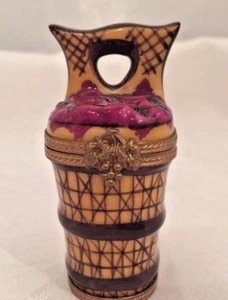 Hermosa mochila de vino pintada a mano Limoges Francia Limoges caja cosecha uva - Imagen 1 de 9