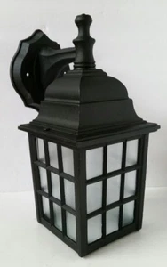 Thomasville Indoor Outdoor Black Wall Sconce Light Quorum International 798-15 - Picture 1 of 12