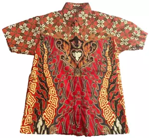 Krisna Wahyu Mens Red Short Sleeve Button Up Shirt Size Large Slim Fit - Picture 1 of 5