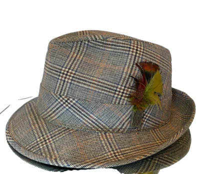 Vintage MCM Plaid Fedora With Feathers Fitted Hat Size 7 1/8 Union Made USA - Image 1 of 4