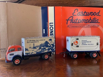 EASTWOOD AUTOMOBILIA 1953 BRANCO 3000 LIONEL ENTREGA VAN E REBOQUE - Imagem 1 de 4