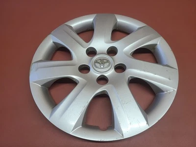 UMA CALOTA GENUÍNA 2010-2011 TOYOTA CAMRY # 61155 16" FABRICANTE DE EQUIPAMENTO ORIGINAL # 61155 42602-06050 - Imagem 1 de 4
