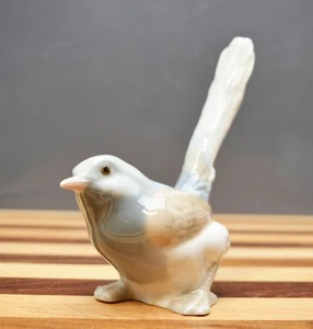 Lladro Porcelain Wren Long Tail Bird Figurine Retired #1054 Excellent  - Picture 1 of 9