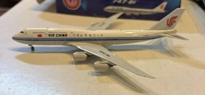 Phoenix 1:400 Air China Airlines 747-8i #B-2485 - 10994 - Bild 1 von 1