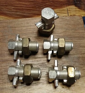 (5) Connettori a bullone diviso in lega di bronzo placcato 4HPS 6 sol cu 10-6, 8-6acsr T&B  - Foto 1 di 6