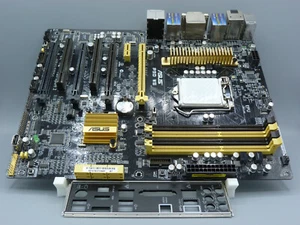 Asus P9D WS Workstation Rev. 1.03 Mainboard LGA 1150 + I/O Shield - Bild 1 von 2