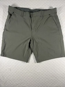 Weatherproof Vintage Trail Cargo Shorts Mens Size 40 Green Performance Flex - Picture 1 of 10
