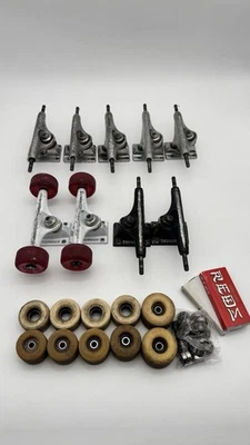 Camiones de monopatín, cojinete de ruedas, camiones Thunder, ruedas mixtas, rojo huesos - LOTE Foto 1 de 4