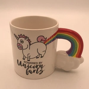Übergroße Tasse "Powered by Unicorn Farts" von BIGMOUTH Inc - Bild 1 von 6