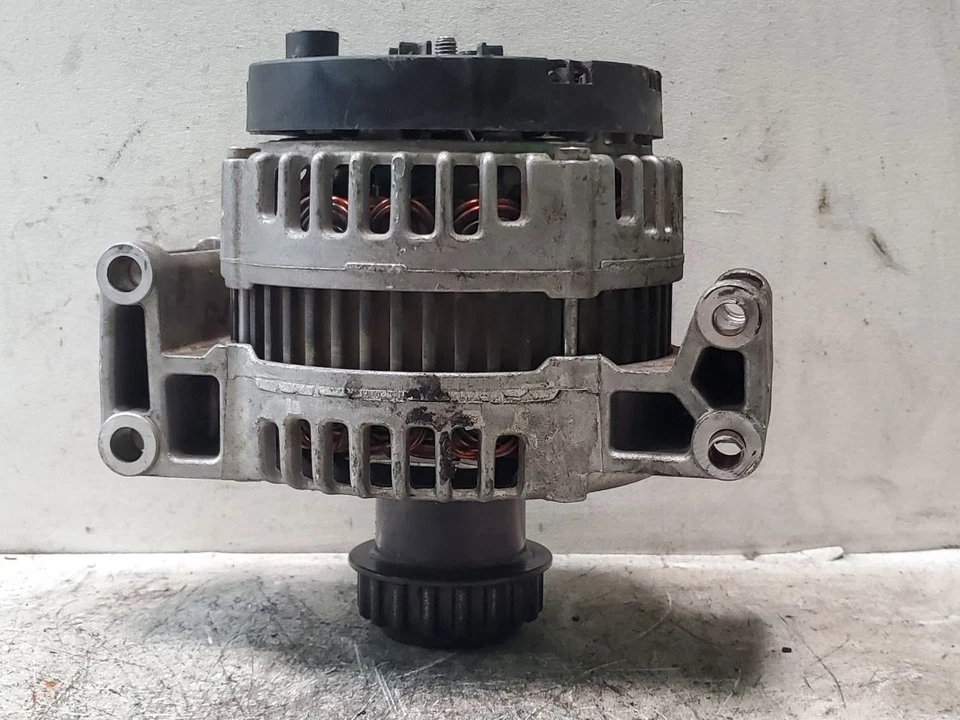Volvo XC90 2005 alternador sedán 160 amperios OEM 6C9N-10300-MA Foto 1 de 4