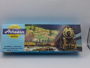 Athearn HO Blank Replacement Blue Box EMPTY Locomotive - Picture 1 of 6