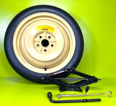 PNEU SOBRESSALENTE 17” COM KIT MACACO SERVE:2017 2018 TOYOTA COROLLA IM - Imagem 1 de 2