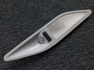 BMW 5-Series E39 Original Rear C-Pillar Interior Reading Light OEM 8363612 RIGHT - Picture 1 of 17