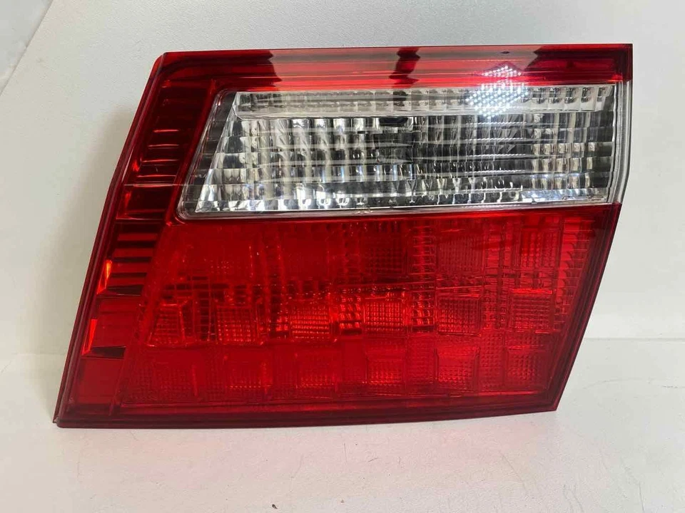RH Passenger Tail Light Assy Gate Mount 34151shja01 Fits HONDA ODYSSEY 2005-2007 - Image 1 of 4