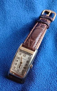 Reloj Pulsera Longines Rectangular Curvex con Movimiento 9L 17 Joyas aprox. 1940 - Imagen 1 de 7