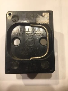 TRUMBULL ELECTRIC PT 31501 PT31501 60A 240V FUSE PULLOUT PULL OUT FUSE HOLDER - Picture 1 of 5