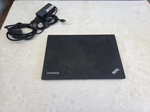 Lenovo ThinkPad X250 12.5" HD i5-5300U 2.3Ghz 8GB 256GB SSD Win10 PC Laptop - Picture 1 of 7