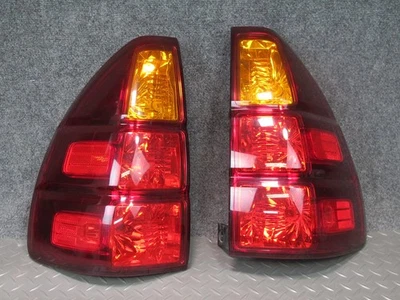2003-2007 LEXUS UZJ120L GX470 REAR LEFT & RIGHT SIDE TAIL LIGHT LAMP SET OF 2 - Image 1 of 4