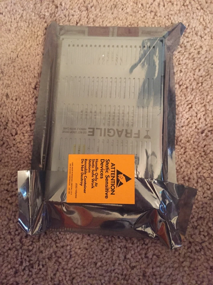 Compaq 18.2GB Intern3.5" Hotswap Wide-Ulta SCSI, 242591-017 - Image 1 of 1