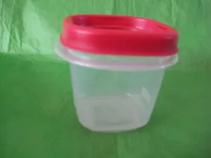 1 Nuevo Contenedor de Alimentos Transparente de 4 oz 7J53 con Tapa Roja 7J54 - Imagen 1 de 5