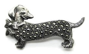 925 Sterling Silver & Marcasite Dachshund Weiner Dog Brooch Pin - Picture 1 of 7