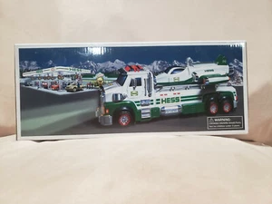 Camión de juguete Hess 2014 50 aniversario y crucero espacial con Scout nuevo en caja - Imagen 1 de 5