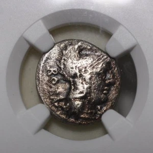 Repubblica Romana C.Cae Metello Caprario 125 a.C. NGC F ***Rev Tye's*** #3179300 - Foto 1 di 4