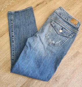 Pantalones de mezclilla American Eagle elásticos artistas desgastados lavado medio para mujer 8 regulares - Imagen 1 de 3