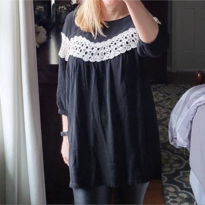 Top túnica Impressions negro pequeño boho festival encaje, redondo Nexk, mangas 3/4 Foto 1 de 4