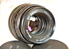 Lente Helios 44M-4 58 mm f/2 M42 URSS lente vintage Swirly Bokeh - Imagen 1 de 18