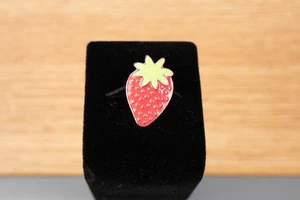 Erdbeere Metall Anstecknadel - Bild 1 von 5