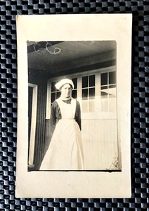 NURSE IN UNIFORM RPPC REAL PHOTO POSTCARD - Imagen 1 de 2