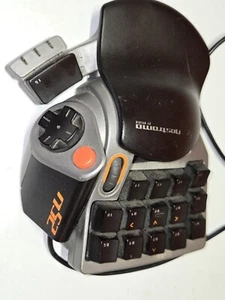 Belkin Nostromo Speed pad N52 Model F8GFPC100 USB Gaming Keypad - Picture 1 of 3