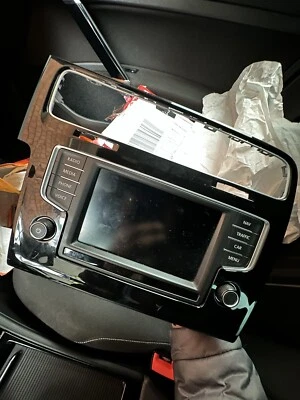 Display+ Cornice  Golf 7 7/5 Da 6.5” - Immagine 1 di 4