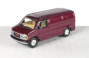 Johnny Lightning loose 2000 GMC 2500 Van red - Picture 1 of 2