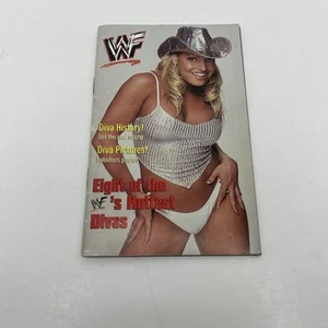 WWF Divas Collector’s Mini Magazine Trish Stratus Cover Divas WWE RARE 2001 WCW - Imagen 1 de 6