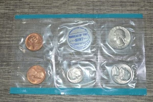 1968 US Mint Philadelphia Coins Uncirculated 5 Coins ! Very Nice Set ! - Picture 1 of 3