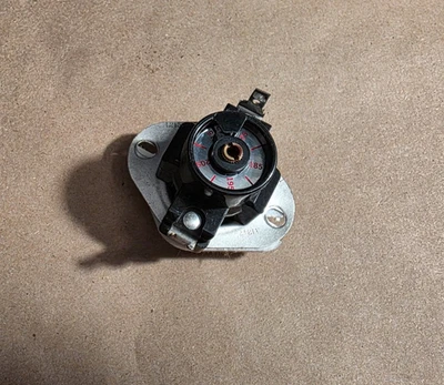 Supco AT013 Furnace Limit Switch 74T11 Style 310711 L215-40F - Image 1 of 4