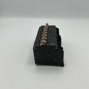 Eaton CHF120 20A Plug On 1-Pole Circuit Breaker - Picture 1 of 6